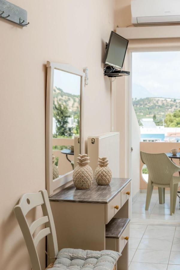 Filia Apartments Pitsidia Dış mekan fotoğraf