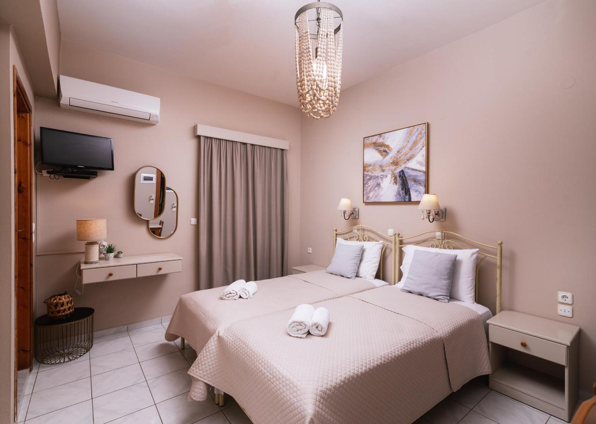 Filia Apartments Pitsidia Dış mekan fotoğraf