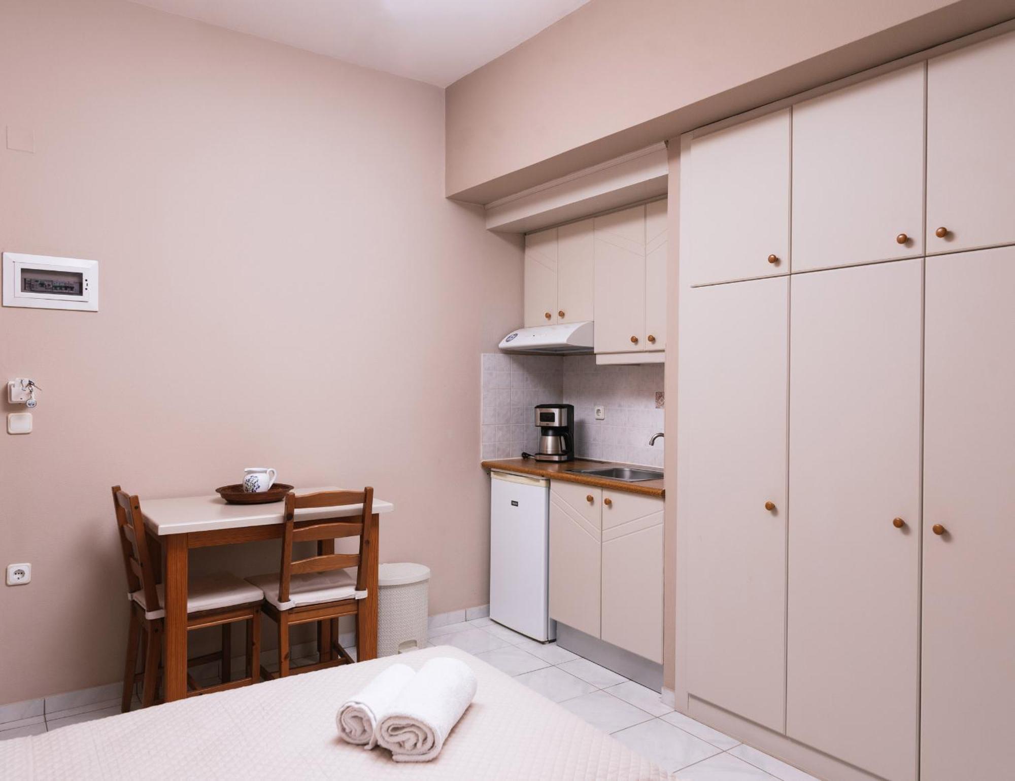 Filia Apartments Pitsidia Dış mekan fotoğraf