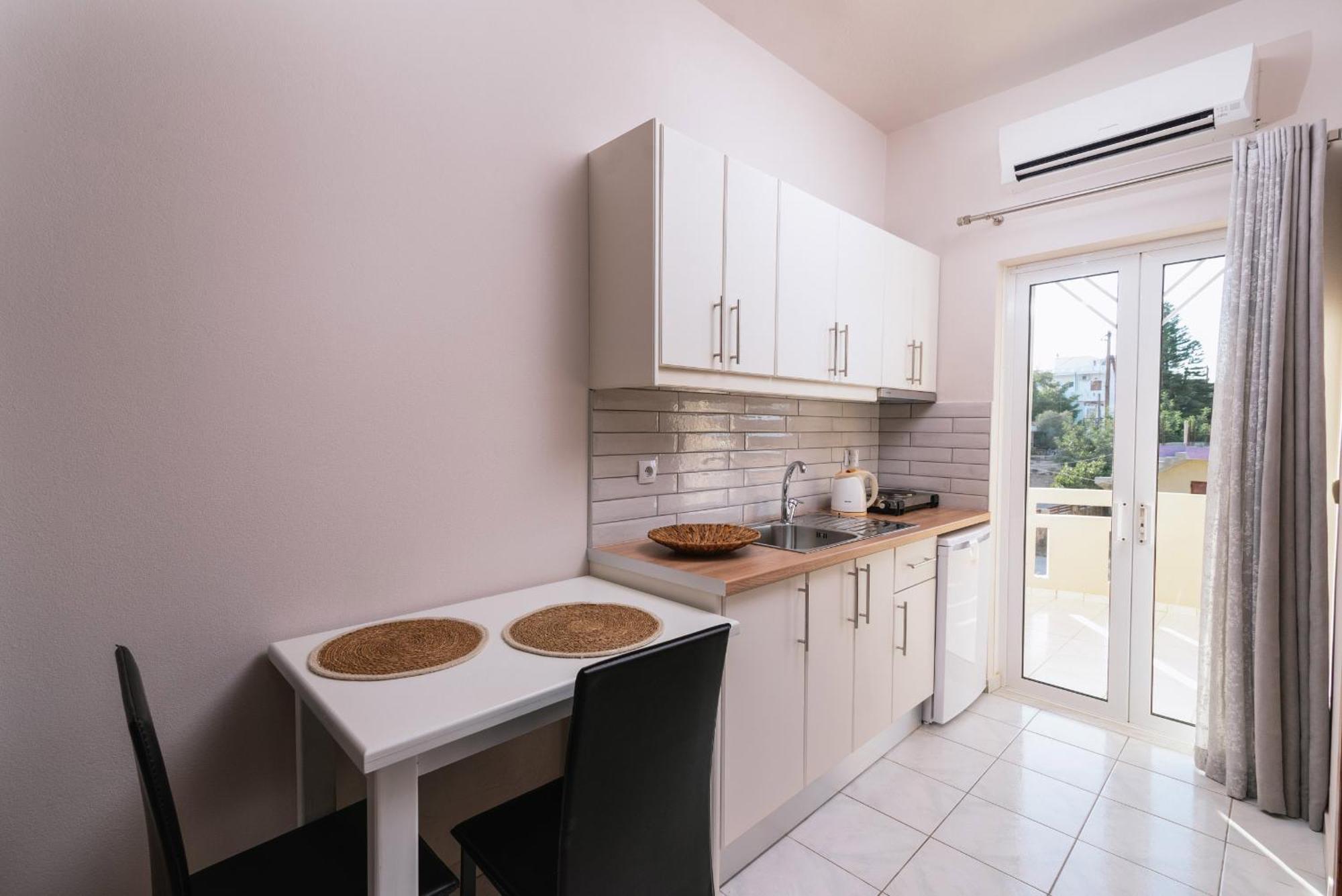 Filia Apartments Pitsidia Dış mekan fotoğraf